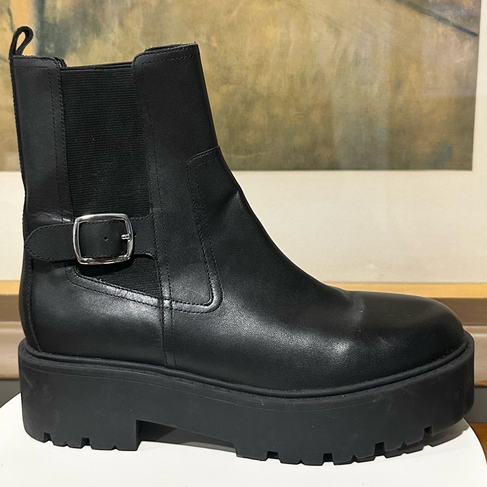 🌸MARC FISHER🌸 Dacilla Buckle Leather  Slip On Black Combat Boot Size: 8.5 - Picture 4 of 16